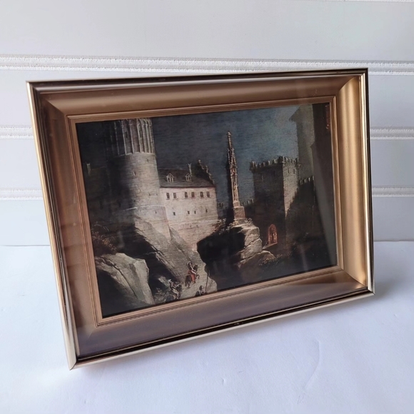 Vintage brass frame with moody art - Picture 3 of 5